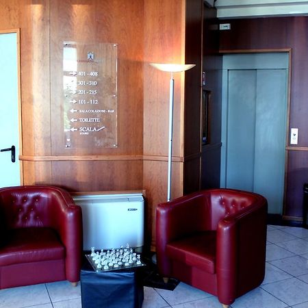 Leonardo Hotel Parma Exteriör bild