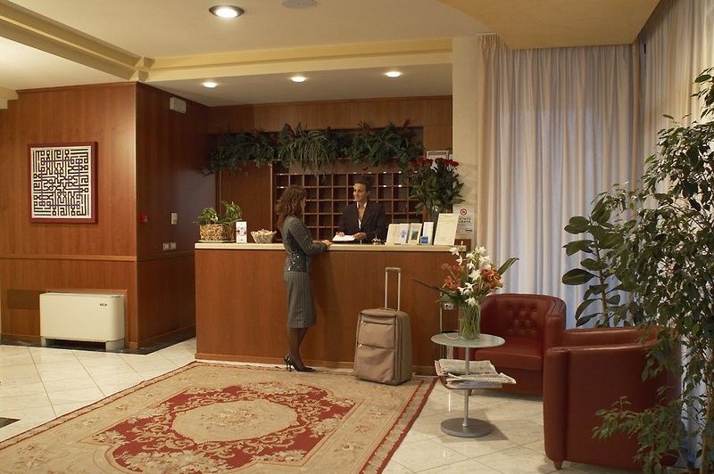 Leonardo Hotel Parma Exteriör bild